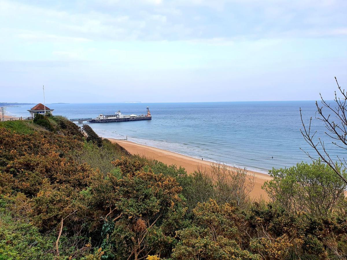 Top Quality Beach Front Apartment Sleep Up To 7 Guests บอร์นมัธ ภายนอก รูปภาพ