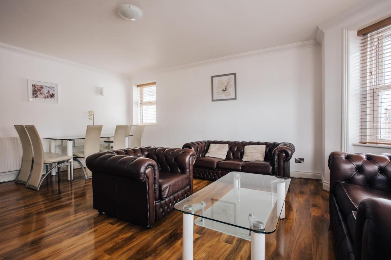 Top Quality Beach Front Apartment Sleep Up To 7 Guests บอร์นมัธ ภายนอก รูปภาพ